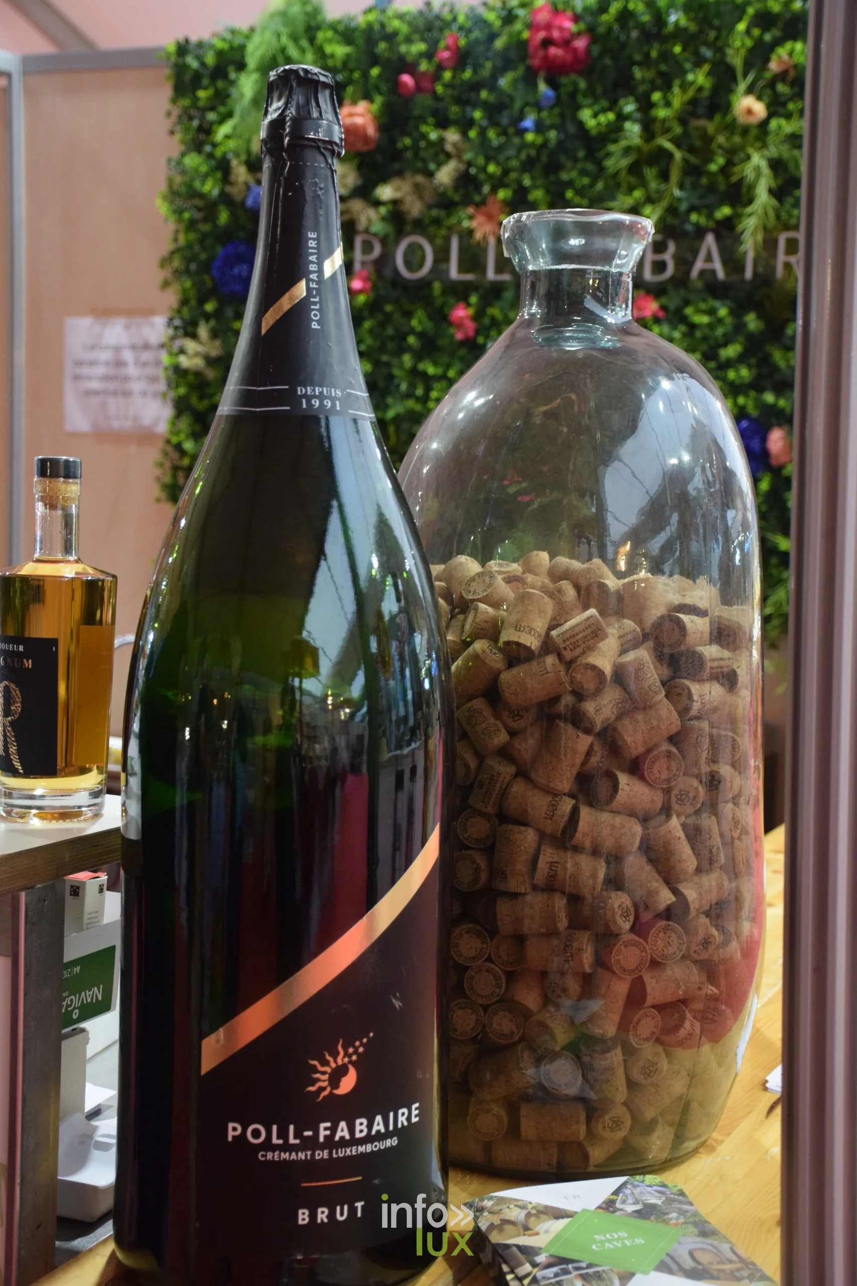 Bouteille de crémant au stand d’un domaine, Foire internationale de Metz 2026