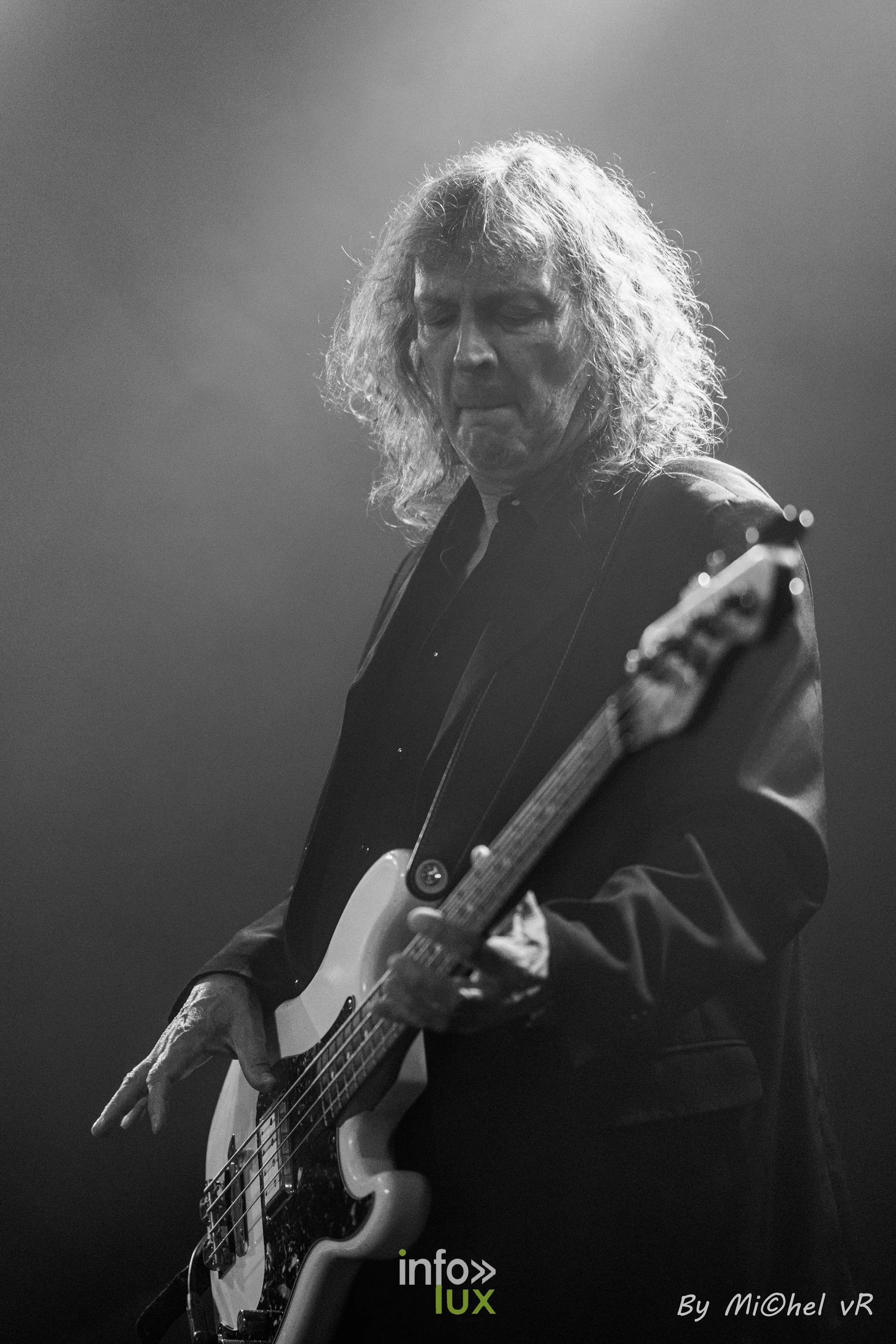 Guy Verlinde & The Artisans of Solace au Zik Zak à Ittre, 2 octobre 2026 : Le bassiste du groupe