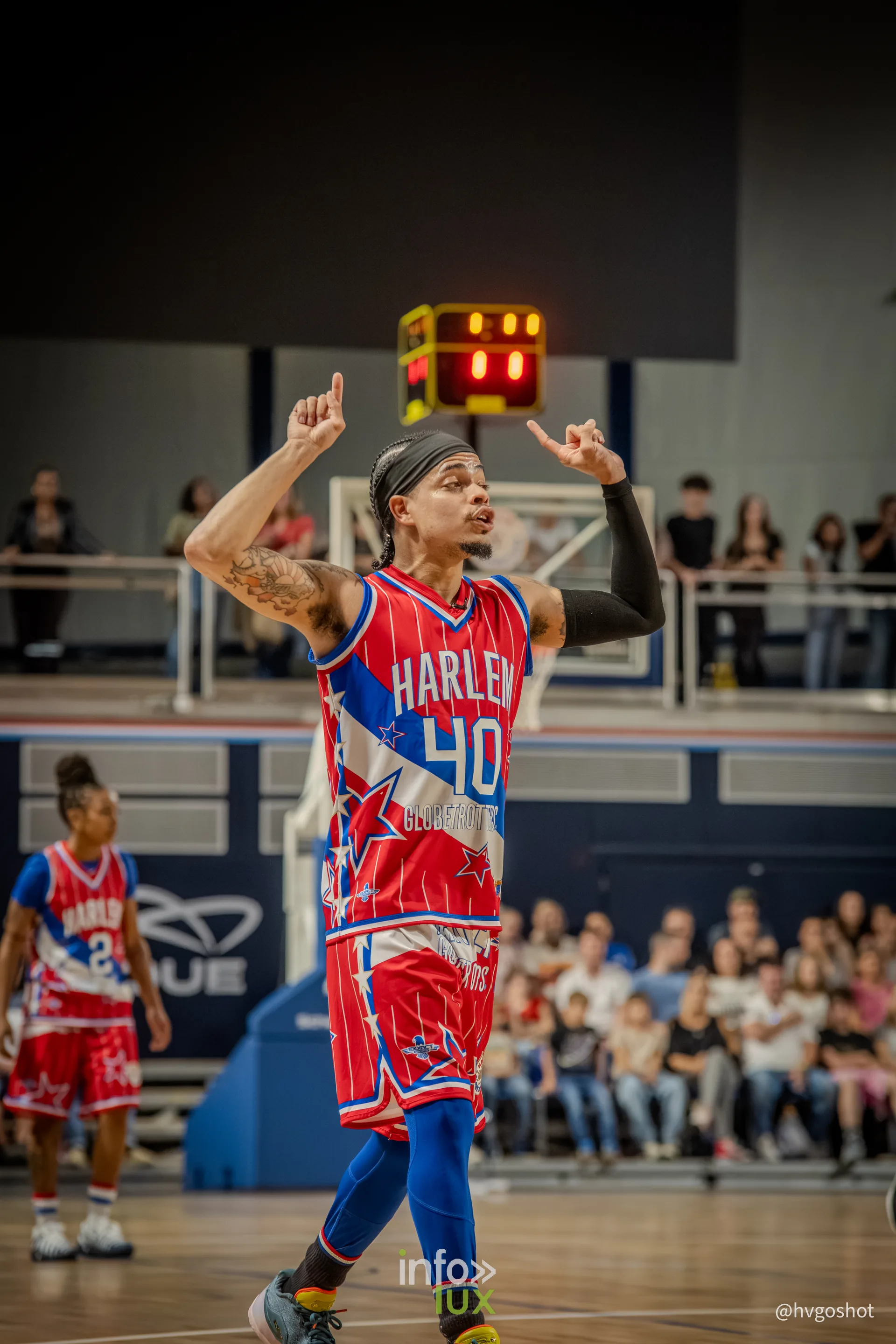 Harlem Globetrotters à la Coque de Luxembourg, 3 octobre 2026 : un Globetrotter fait tourner le ballon sur son doigt