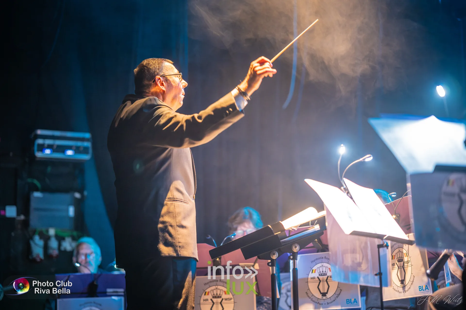150 ans de l’Harmonie Royale de Mont-Saint-Pont au POP, Braine-l’Alleud, 10 octobre 2026 : la direction de l’orchestre (photo Jean-Marie Wertz, Photo-Club Riva-Bella)