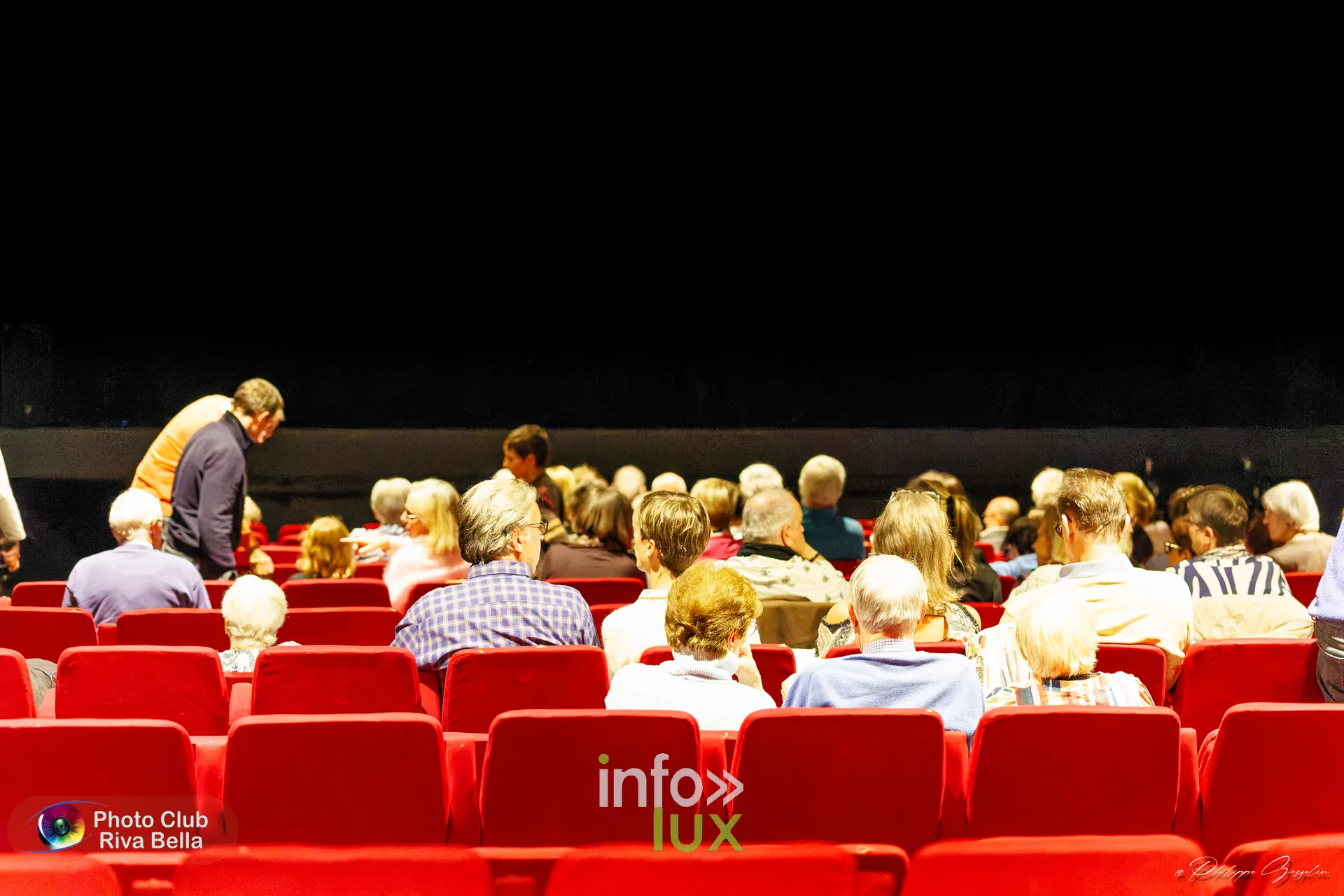 150 ans de l’Harmonie Royale de Mont-Saint-Pont au POP, Braine-l’Alleud, 10 octobre 2026 : le public dans la salle du POP (photo Philippe Gosselin, Photo-Club Riva-Bella)