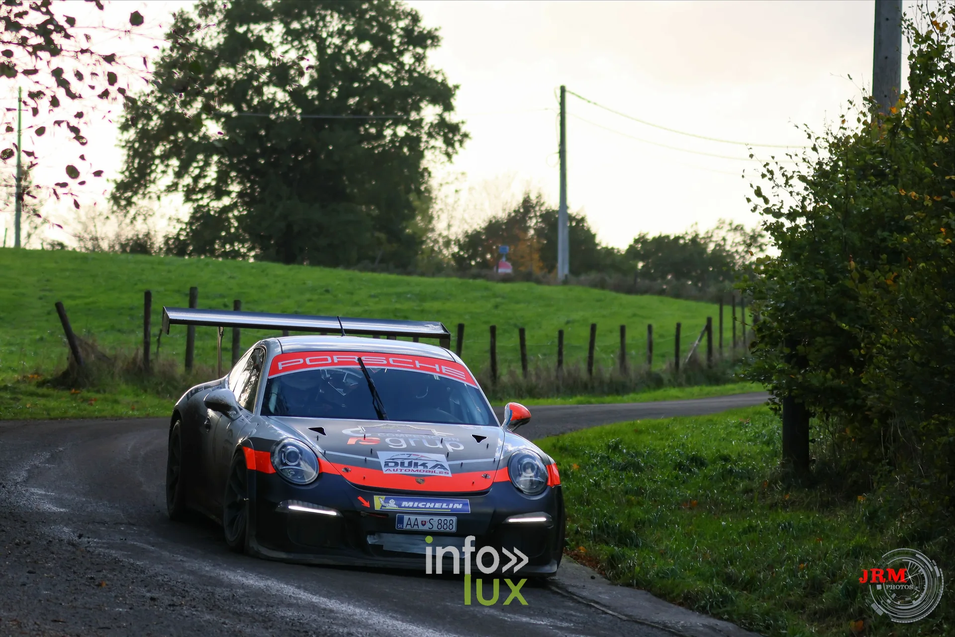JMC Rallye des Hautes Fagnes 2026 à Jalhay : une Porsche sur le parcours (photo Jérémy Leboutte)