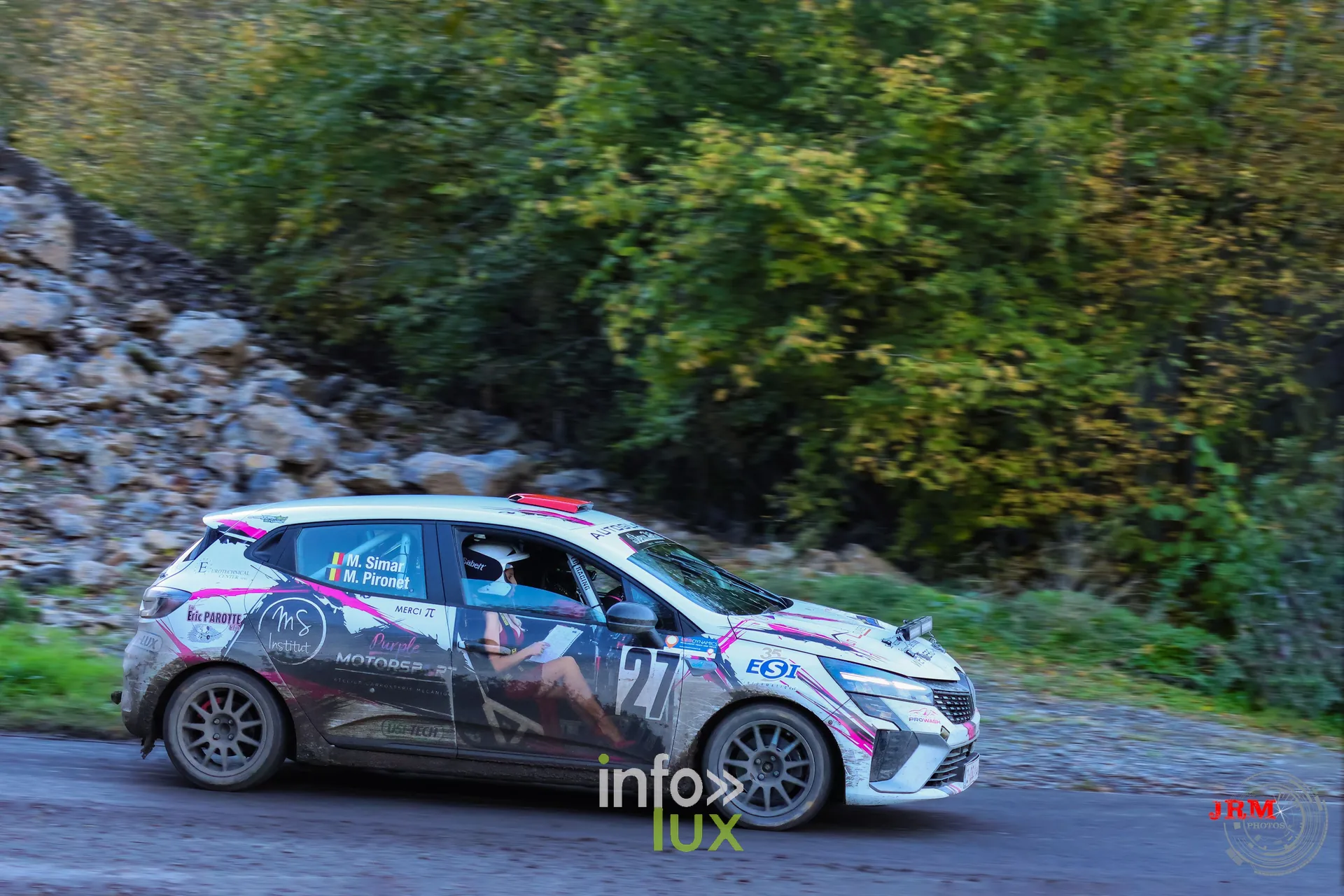 JMC Rallye des Hautes Fagnes 2026 à Jalhay : une Renault Clio sur le parcours (photo Jérémy Leboutte)