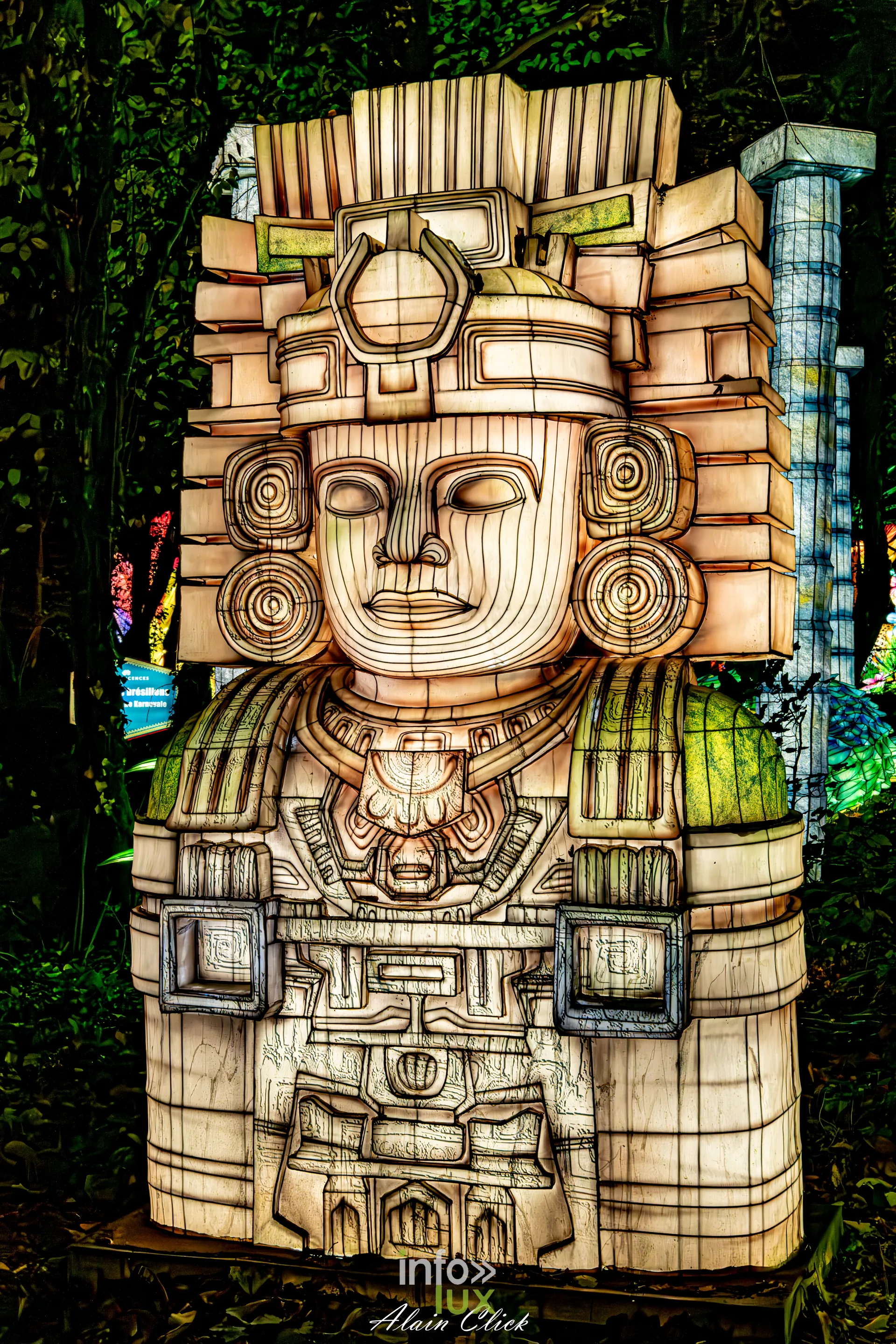 Luminescences 2026-2027 au Zoo d’Amnéville : statue géante en lanterne (photo Alain Click)