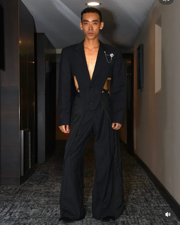 Une création Gilson V Couture