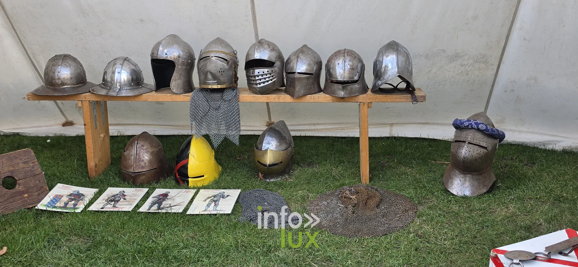 Les Médiévales de Nivelles, 3 octobre 2026 : Des casques exposés au campement