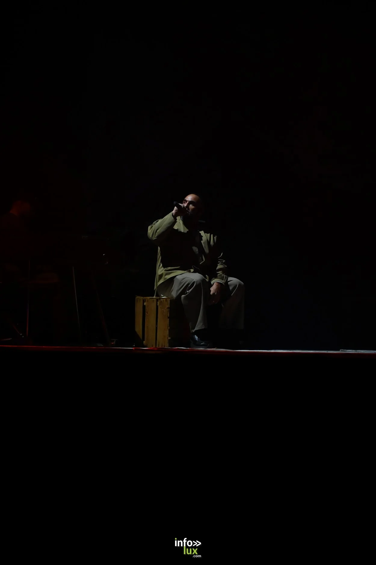 Médine sur la scène de la salle Poirel, Nancy Jazz Pulsations, 9 octobre 2026 (photo ML Bastien)