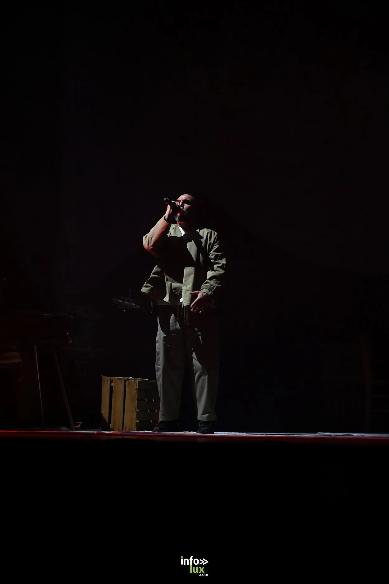 Médine sur la scène de la salle Poirel, Nancy Jazz Pulsations, 9 octobre 2026 (photo ML Bastien)