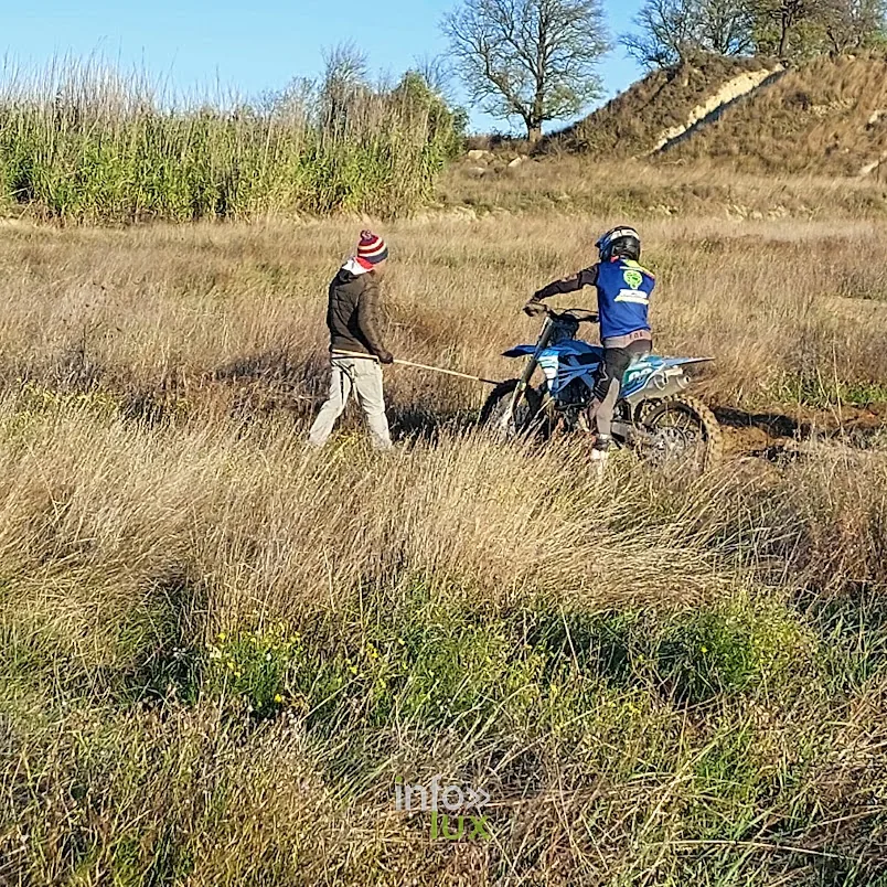 Sébastien Bonnal et Noah Champagne à l’entraînement de motocross