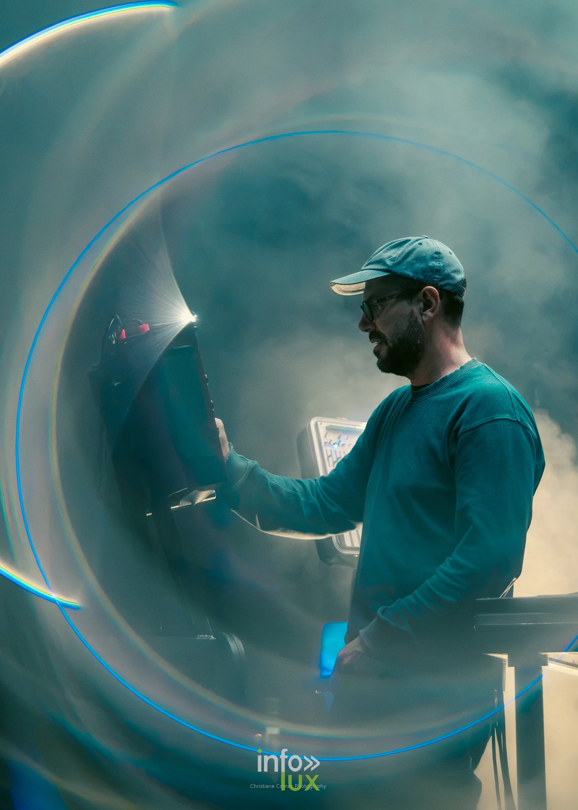 Nuit de la Culture 2026 à Esch-Belval : un musicien à ses machines, en lumière bleue
