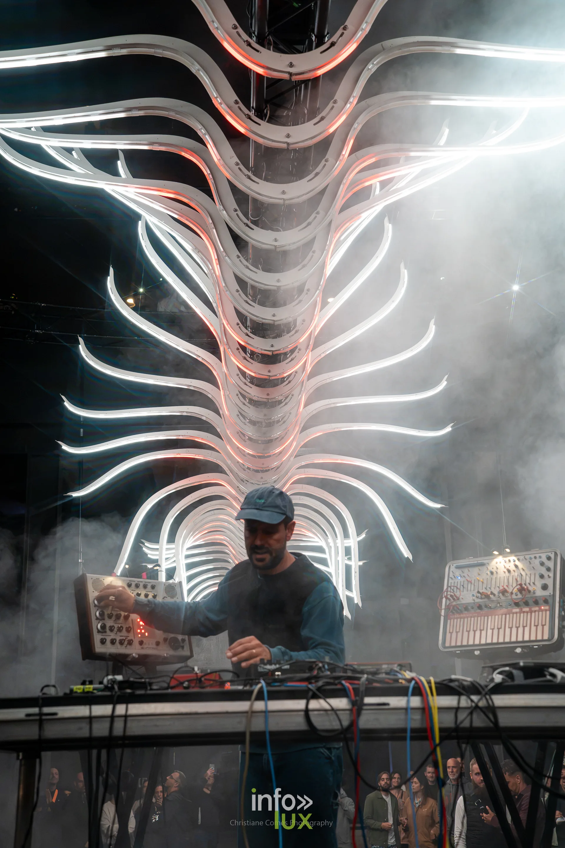 Nuit de la Culture 2026 à Esch-Belval : un musicien électronique sous la sculpture « Un oiseau de passage »