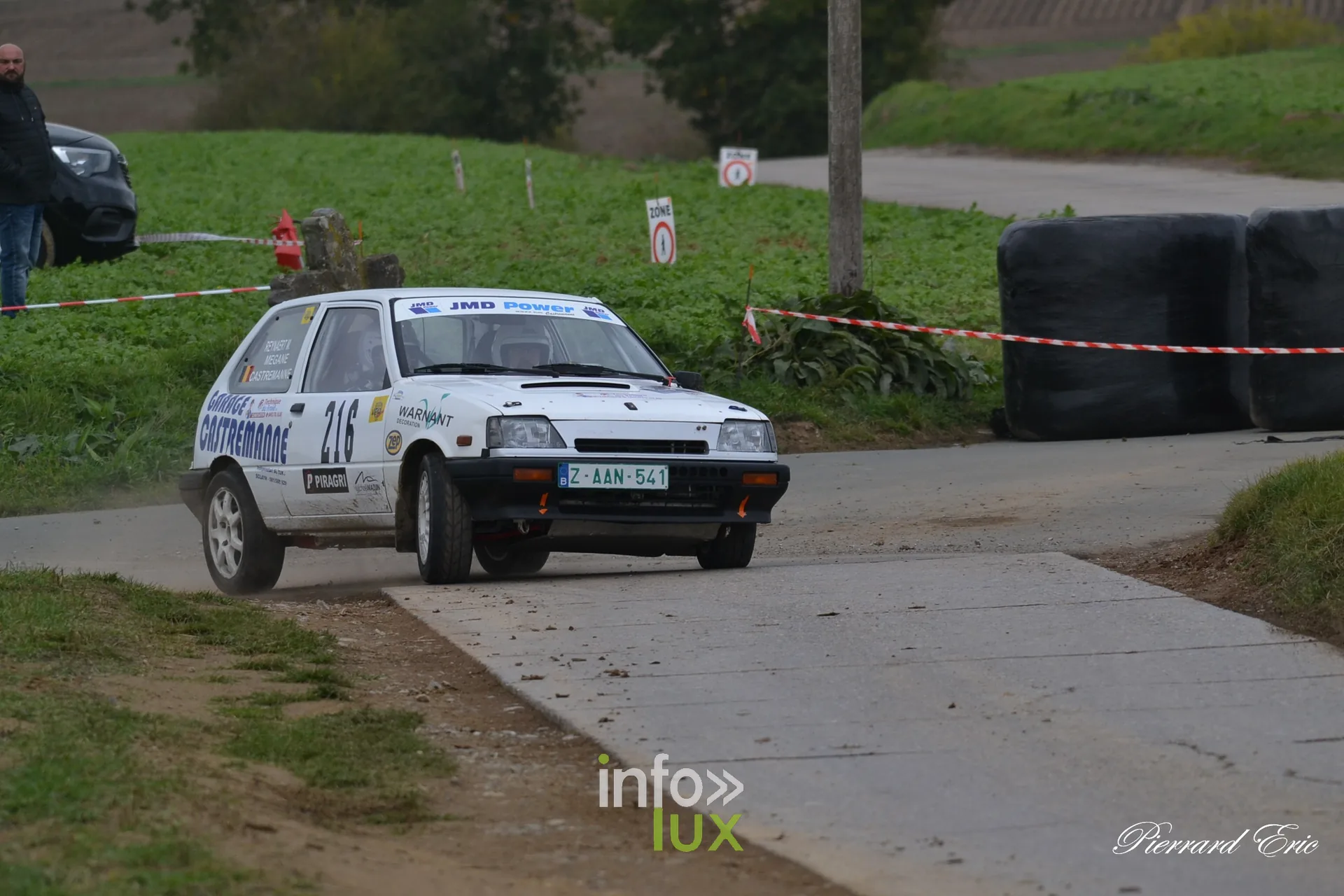Rallye de Mettet 2026 : Philippe Castremanne et Marc Reynaert en Suzuki Swift n°216 en spéciale