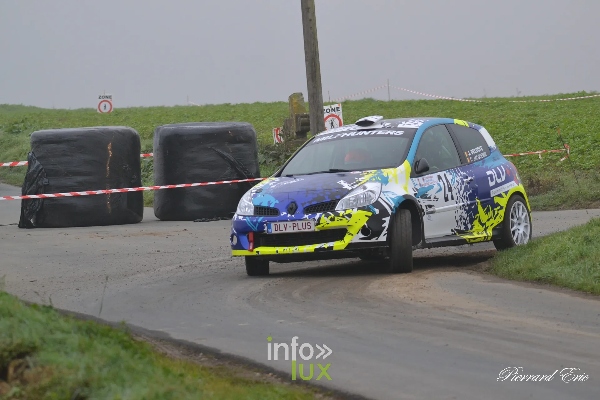Rallye de Mettet 2026 : équipage Delvoye-Jacquemin en Renault Clio n°24 en spéciale