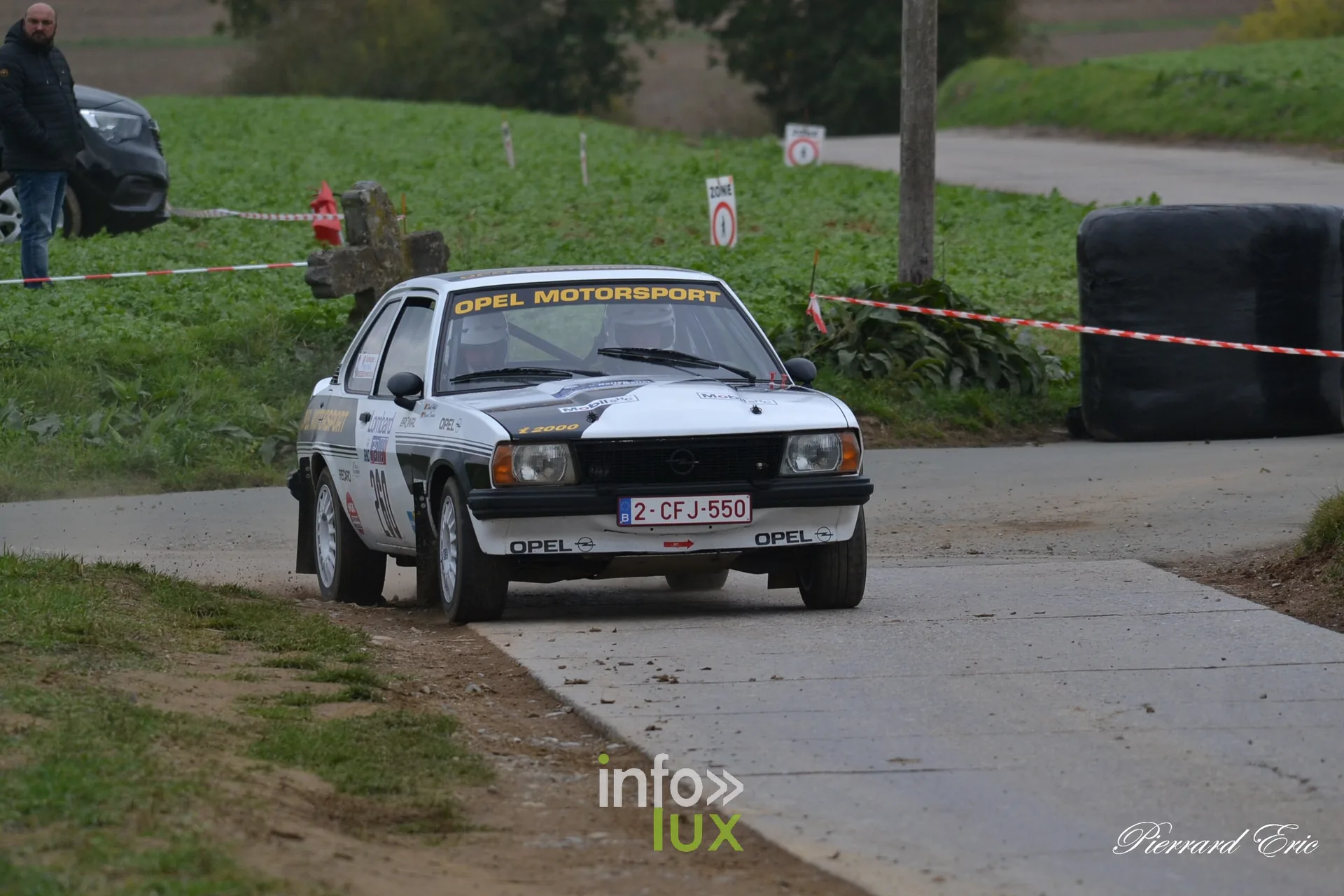 Rallye de Mettet 2026 : David Hallet et Vincent Duriaux en Opel Ascona n°260 en spéciale