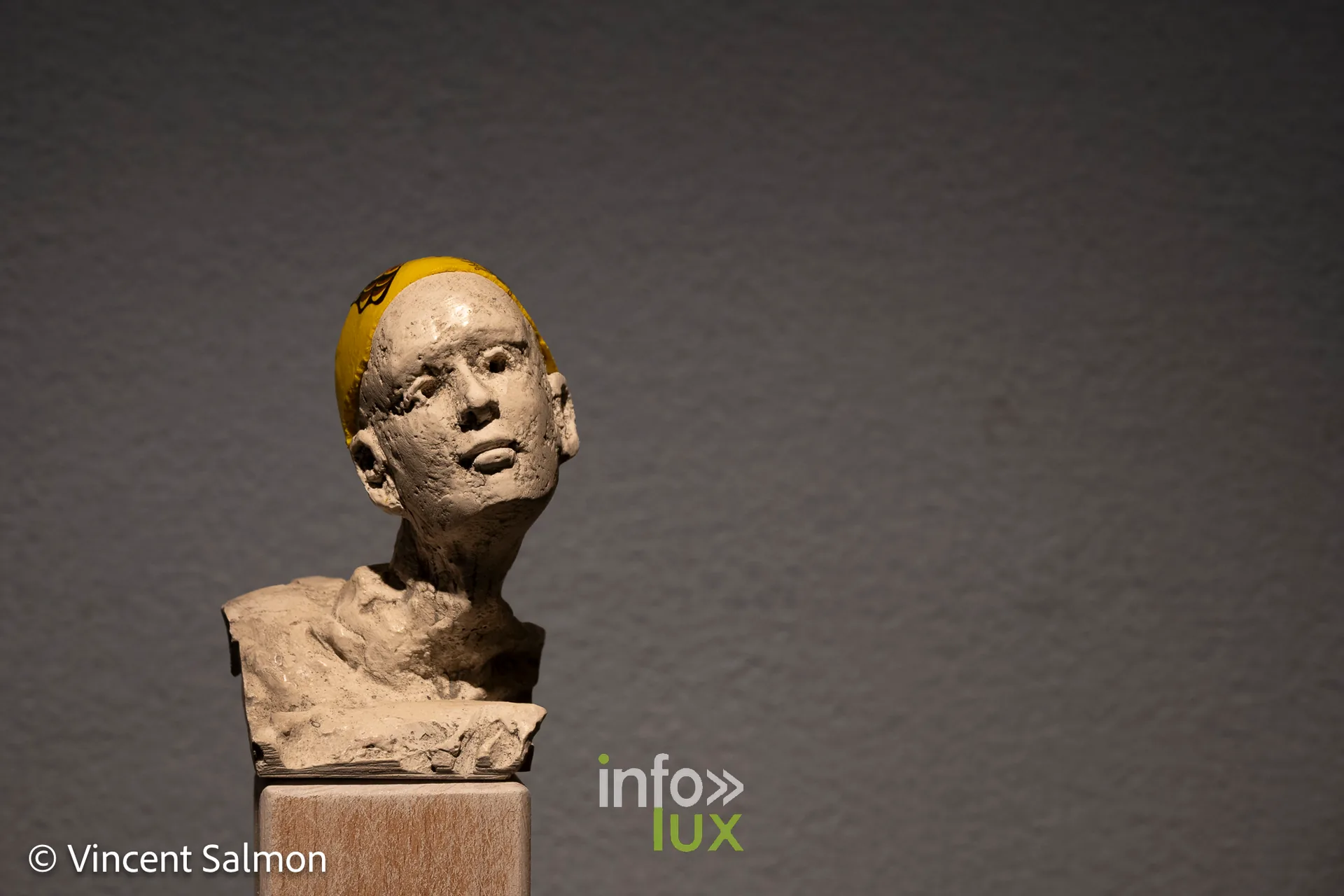 Salon Découvertes, Galerie Liehrmann, Liège, 2026 : Sculpture de Sandrine Bouleau (photo Vincent Salmon)