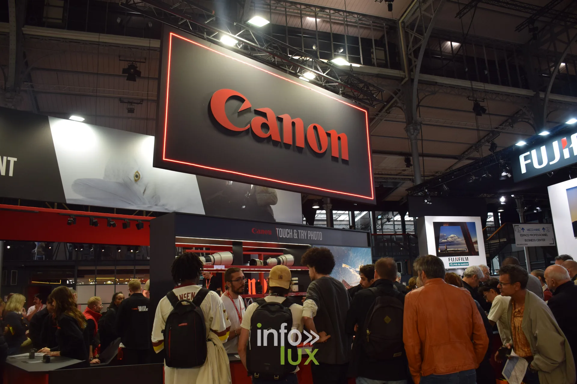 Salon Photo & Vidéo 2026, Grande Halle de la Villette, Paris : Le stand Canon