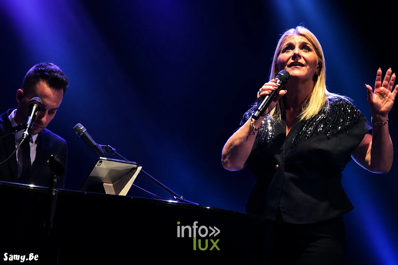 Sandra Kim, 40 ans de carrière, Théâtre de La Louvière, 23 octobre 2026 : Sandra Kim, avec Sven Van den Wyngaert au piano (photo Samy.be)