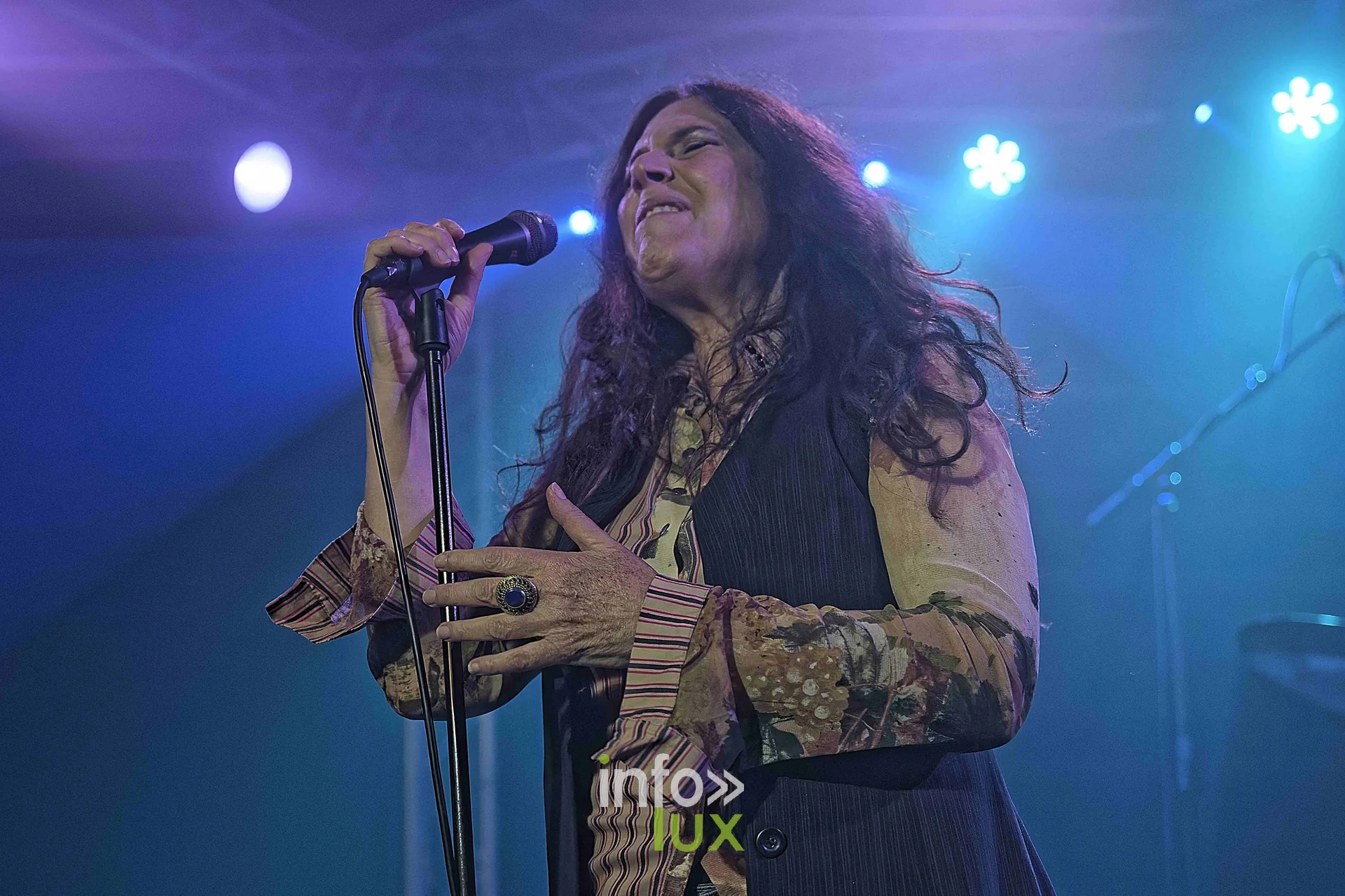 Sari Schorr au Zik-Zak, Ittre, 8 octobre 2026 : Sari Schorr au chant