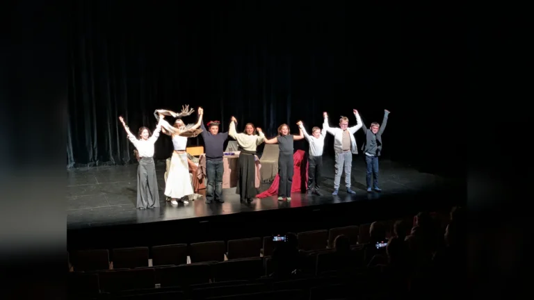 Bertrix > Stage enfants > « Le sortilège des 3 fers », stage théâtre de Toussaint