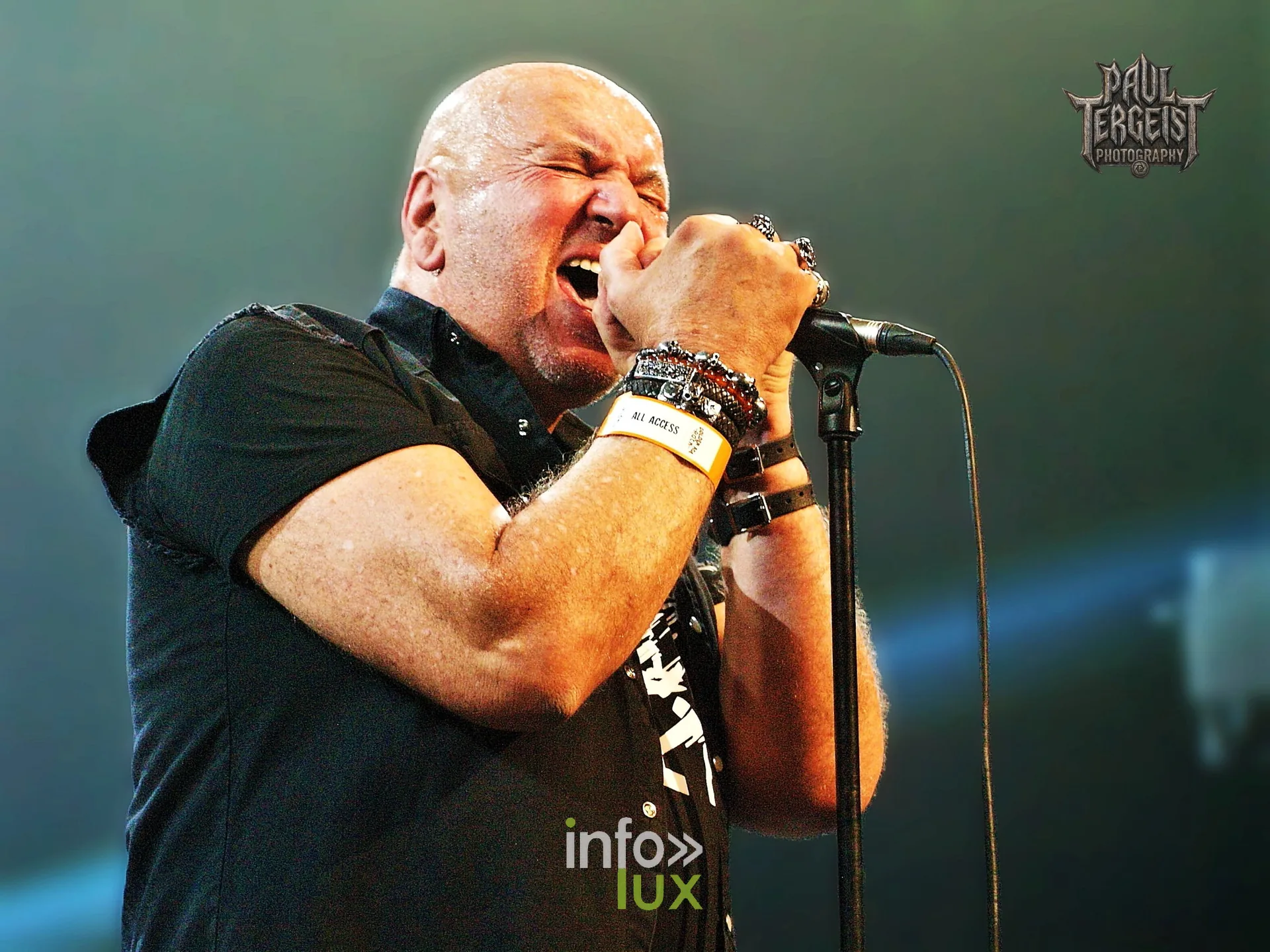 Vince Cardillo de SteeLover au Golden Age Rock Festival 2022, Palais des Congrès de Liège (photo Paul Tergeist Photography)