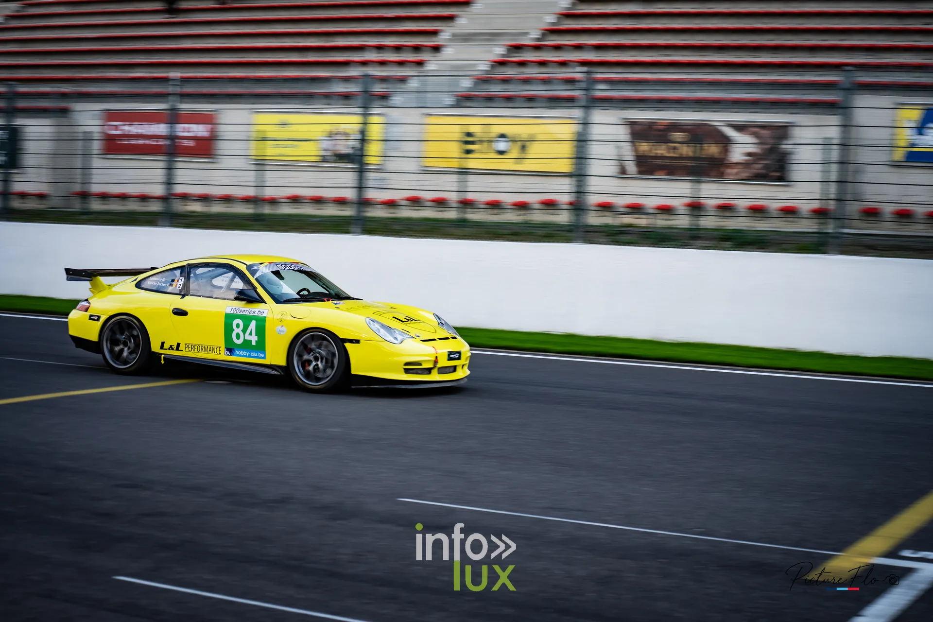 Team 84 au BGDC SuperSpa 2026 à Spa-Francorchamps : la #84 en piste, effet de vitesse