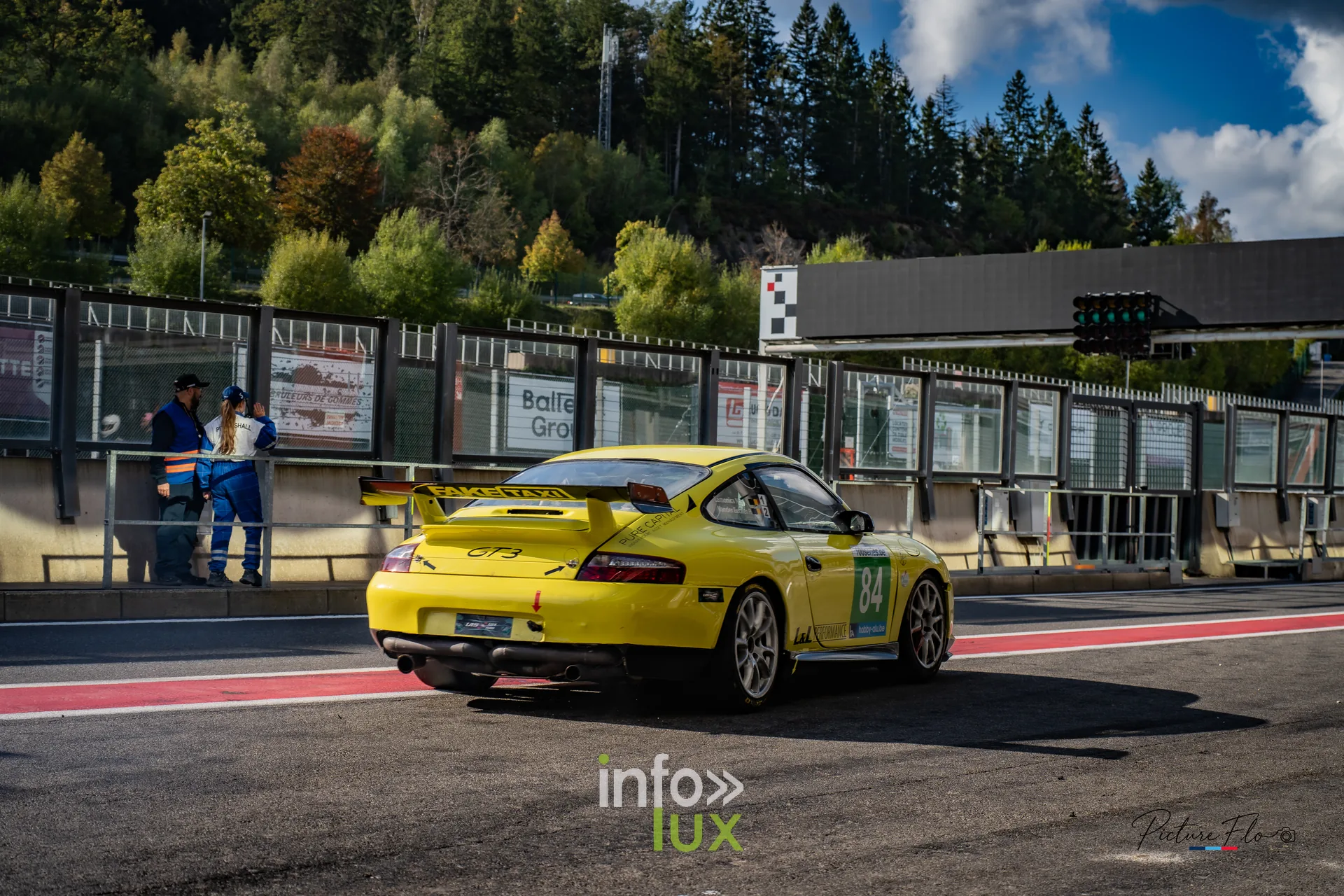 Team 84 au BGDC SuperSpa 2026 à Spa-Francorchamps : la #84 s’éloigne dans la voie des stands
