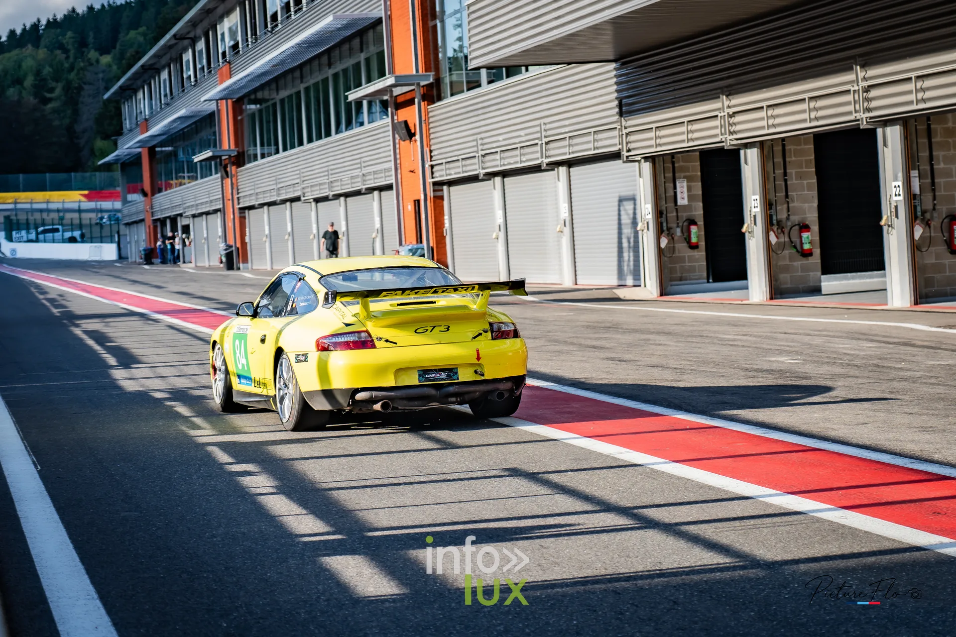 Team 84 au BGDC SuperSpa 2026 à Spa-Francorchamps : la #84 dans la voie des stands