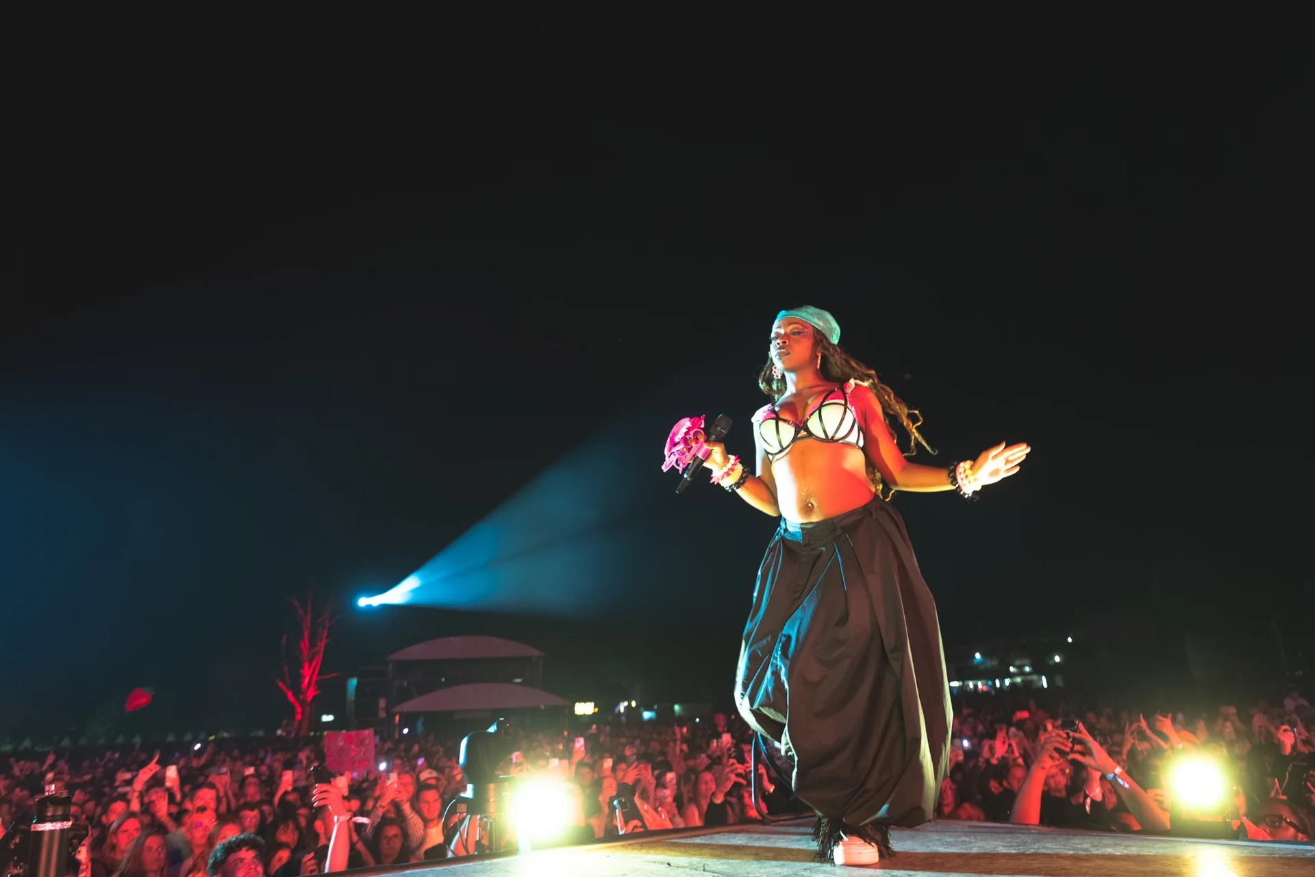 Theodora sur scène au Cabaret Vert 2026