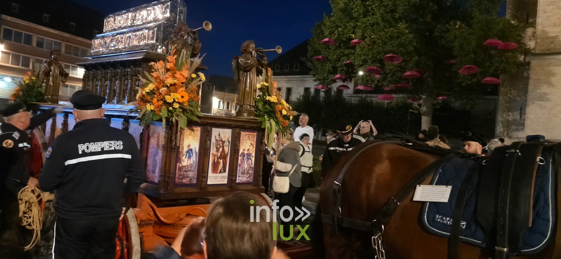 750e Tour Sainte-Gertrude, Nivelles, 4 octobre 2026 : Le char de la châsse avant le départ, à l’aube