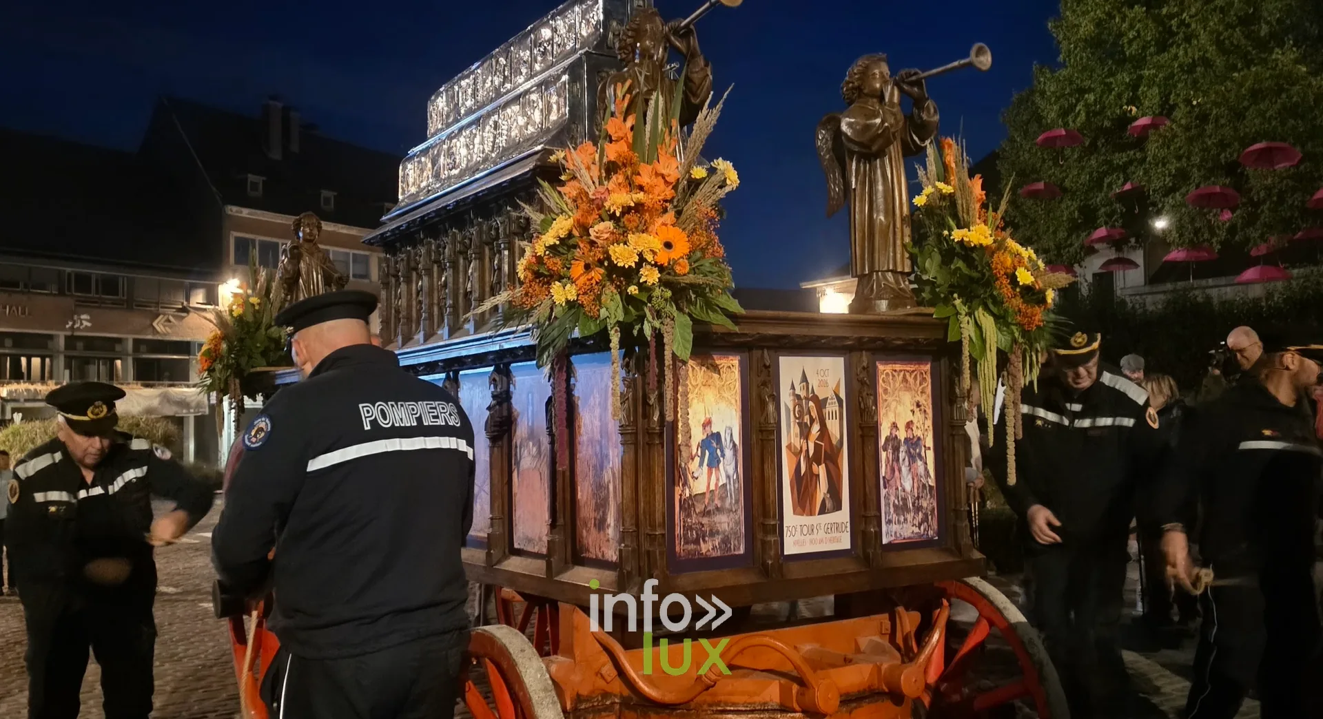 750e Tour Sainte-Gertrude, Nivelles, 4 octobre 2026 : Le char de la châsse avant le départ, à l’aube