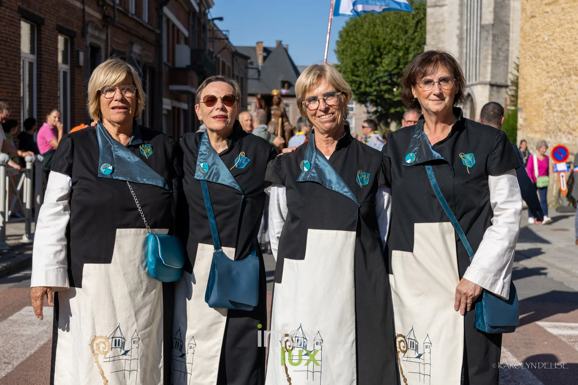 750e Tour Sainte-Gertrude, Nivelles, 4 octobre 2026 : Un groupe costumé avant la rentrée