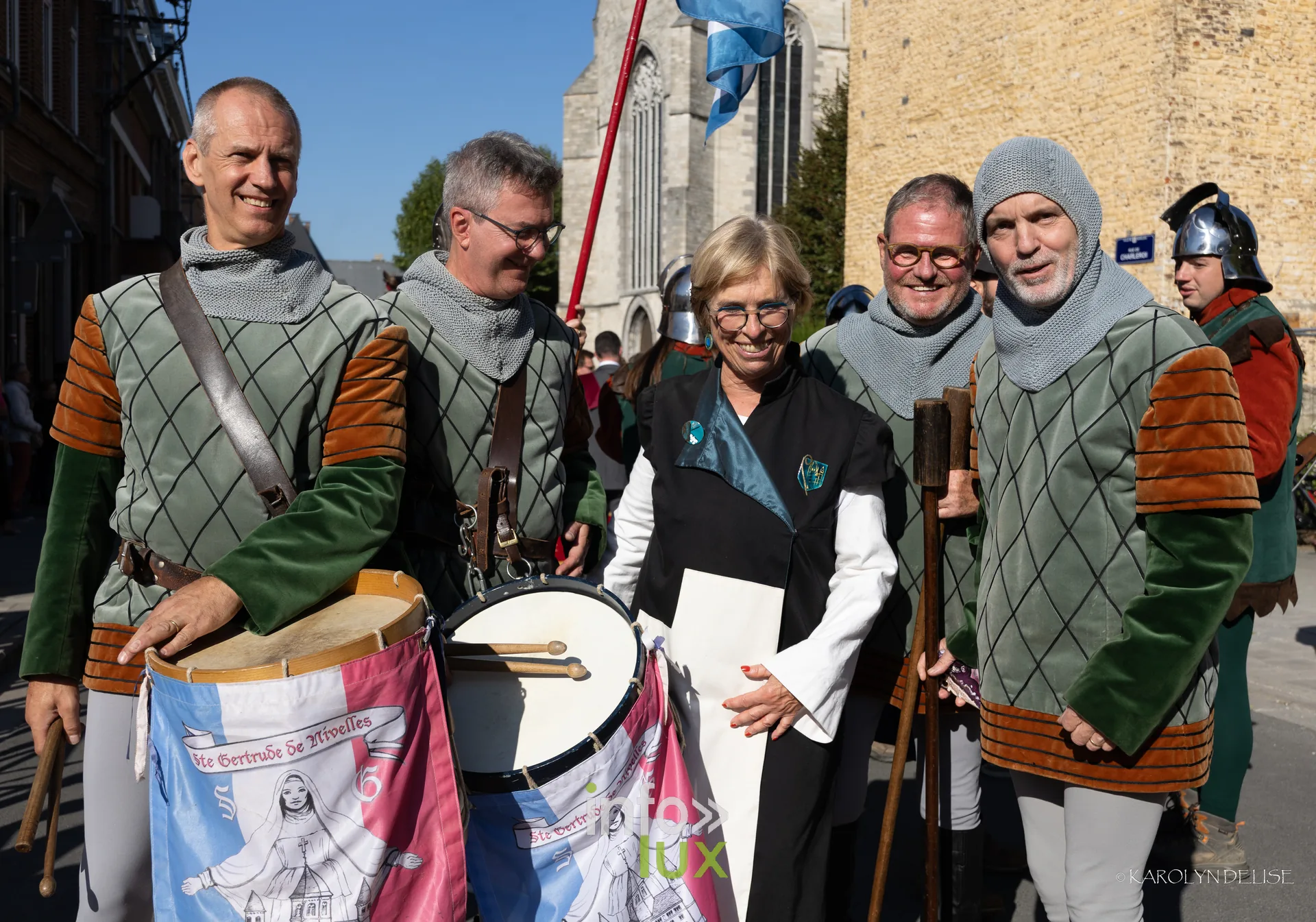 750e Tour Sainte-Gertrude, Nivelles, 4 octobre 2026 : Un groupe costumé avant la rentrée