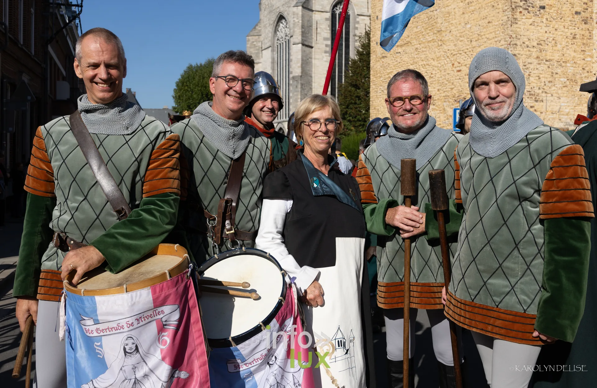 750e Tour Sainte-Gertrude, Nivelles, 4 octobre 2026 : Un groupe costumé avant la rentrée