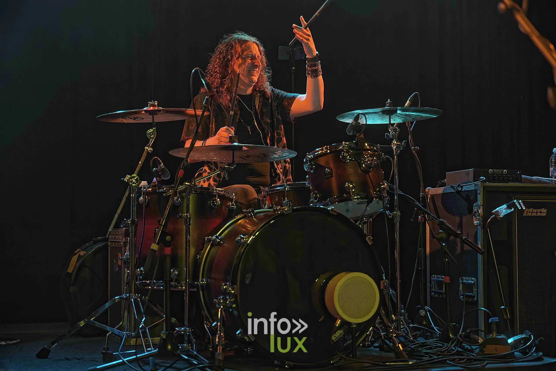 Le batteur du groupe de Walter Trout, concert au Zik-Zak d’Ittre, 25 octobre 2026 (photo Sante Broccolo)